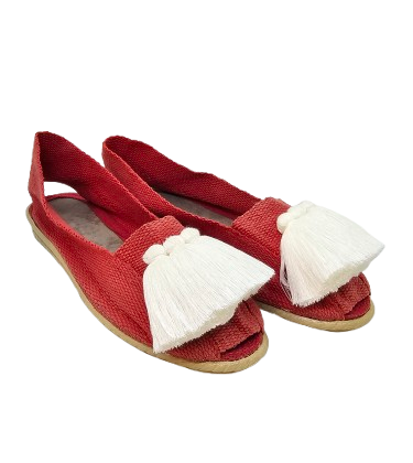 Alpargata color rojo con borlas blancas