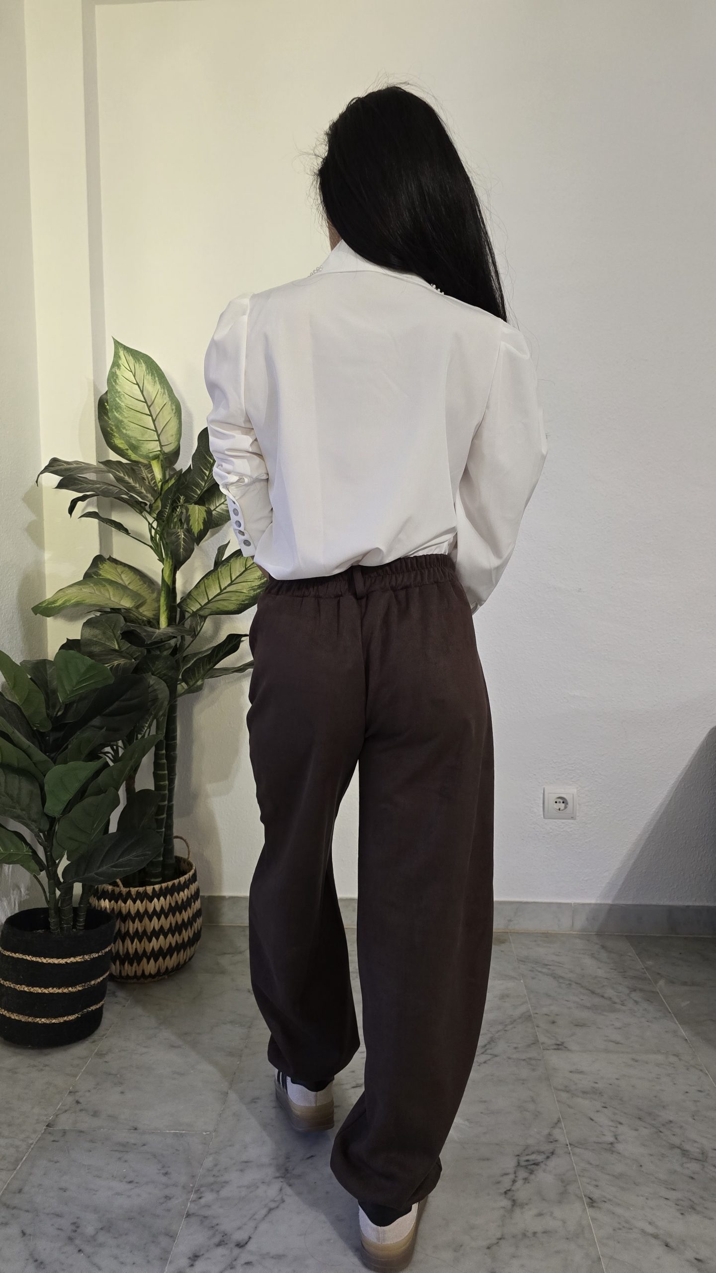 Camisa blanca manga larga mujer intervenida - Imagen 3