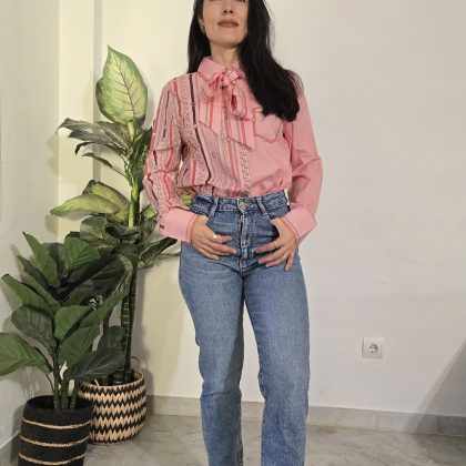 Camisa rosa manga larga mujer estampada lazo