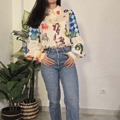 Camisa blanca manga larga mujer estampado fantasia