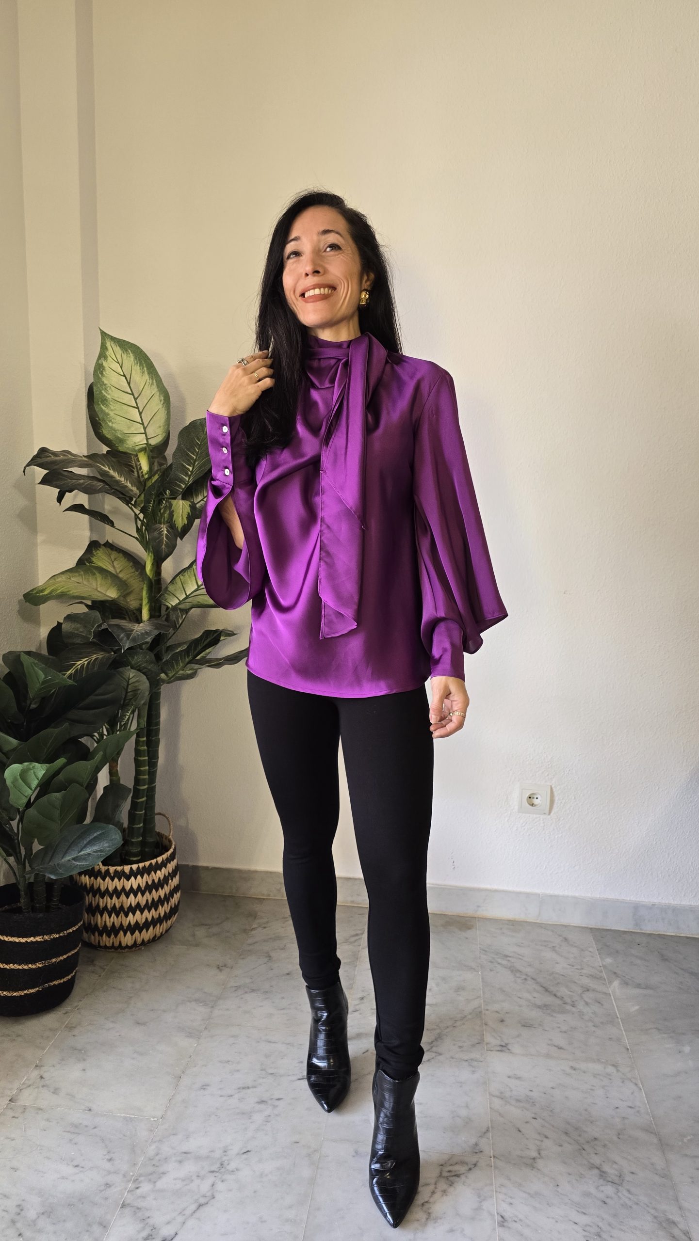 Camisa violeta lazo manga larga mujer