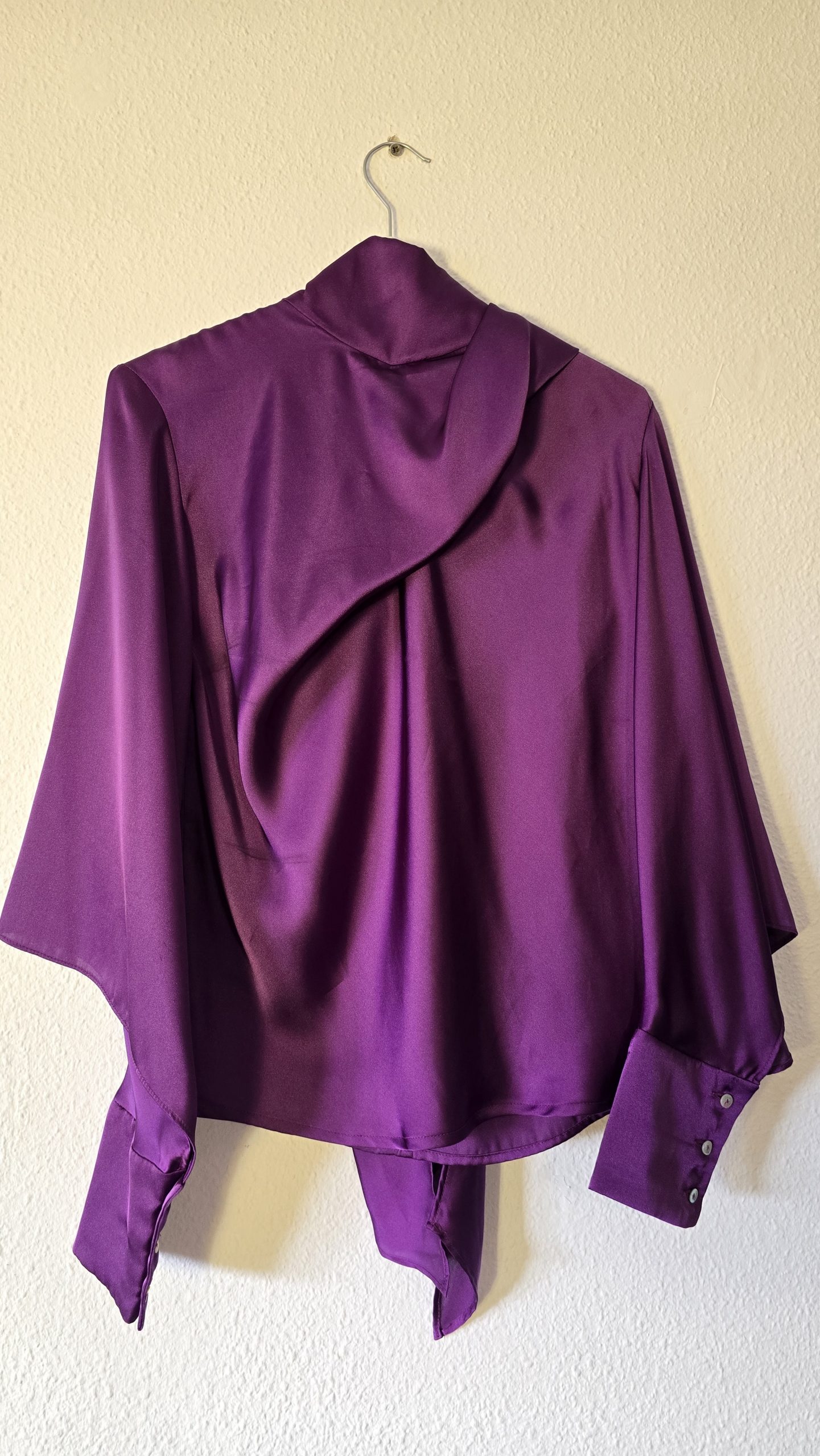 Camisa violeta lazo manga larga mujer - Imagen 4