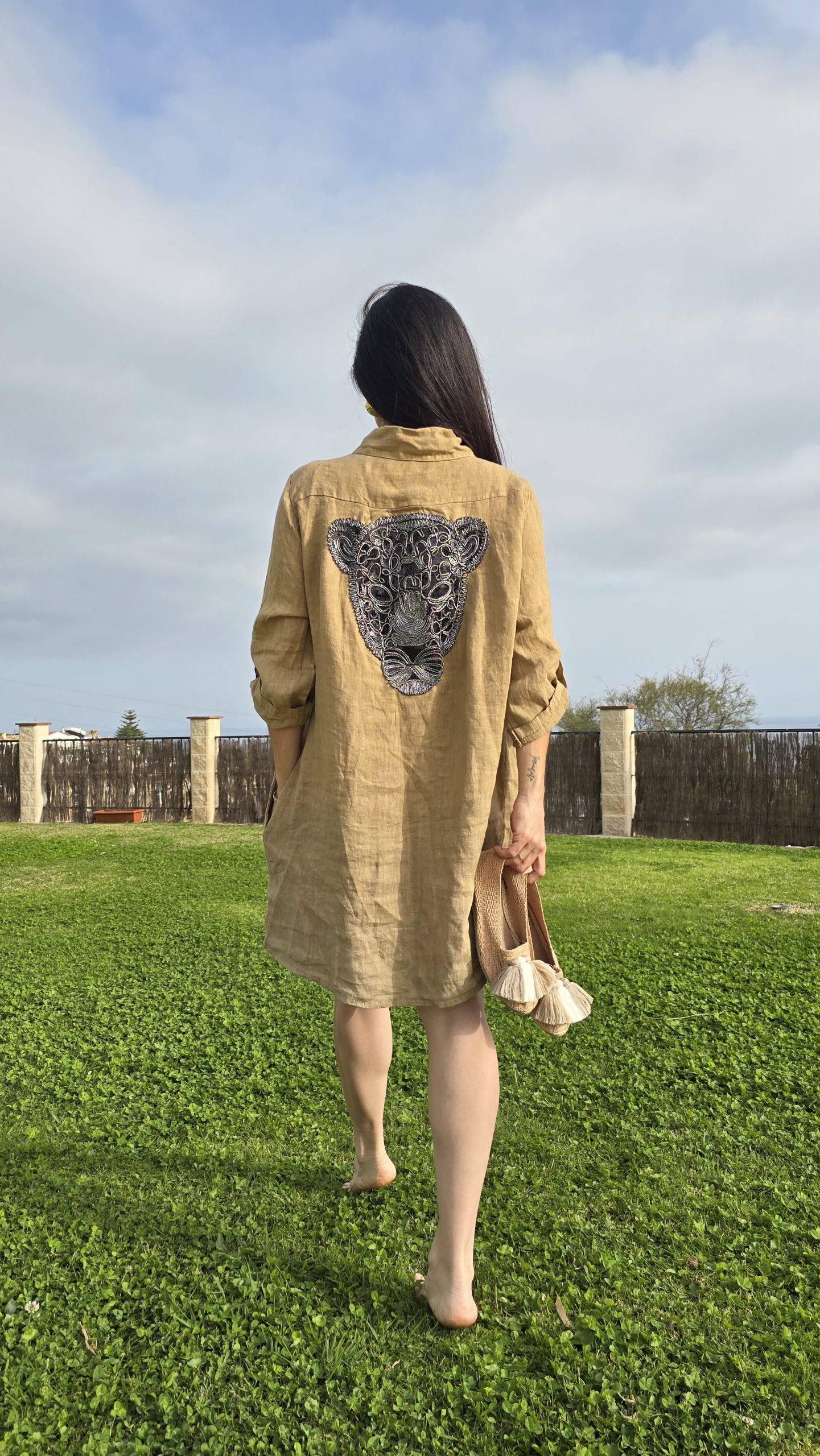 Vestido de Lino corto camel logo pantera negra