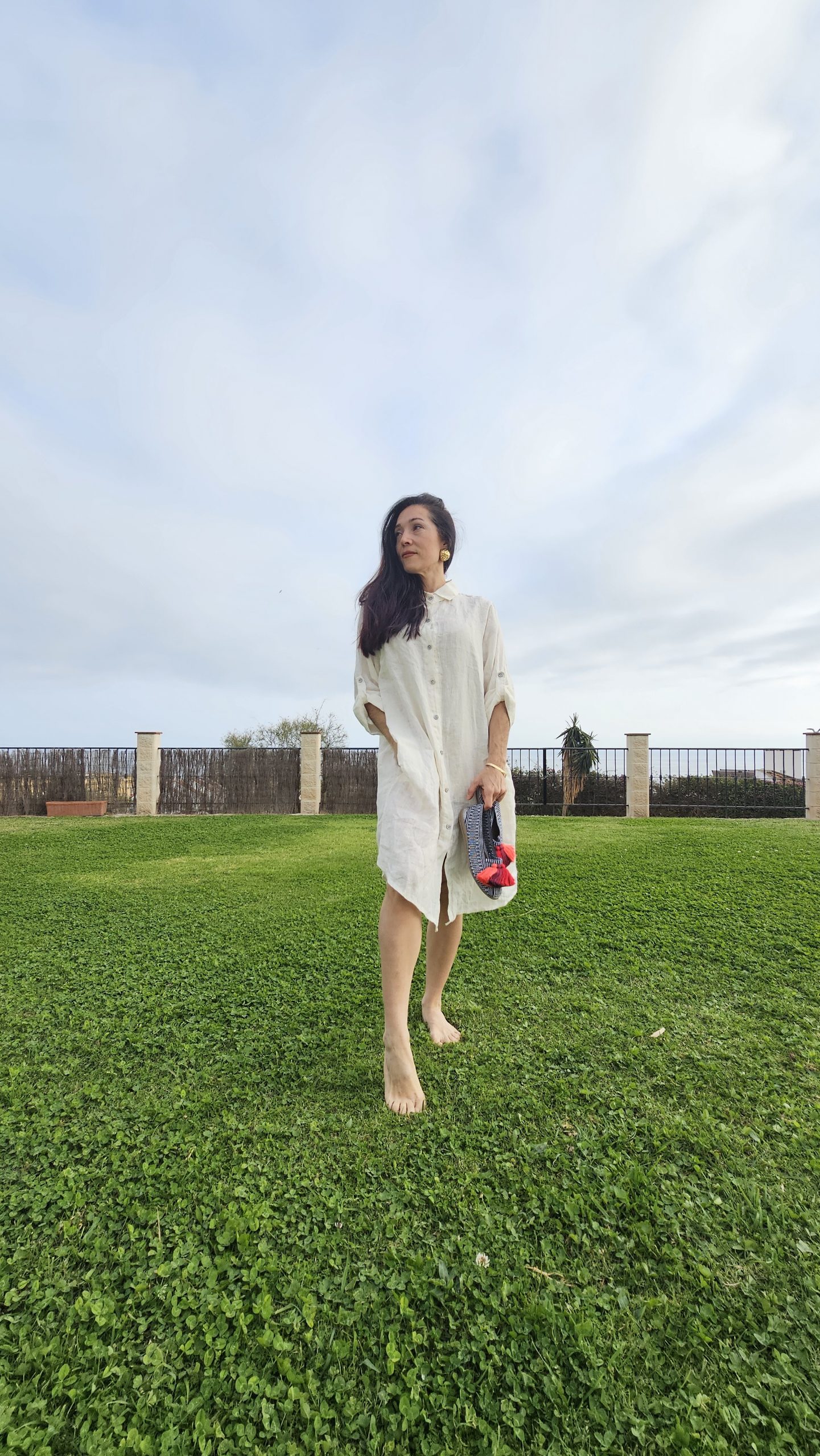 Vestido de Lino corto blanco roto logo cosmic girl - Imagen 2