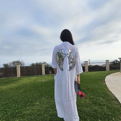 Vestido de Lino blanco logo alas plateadas