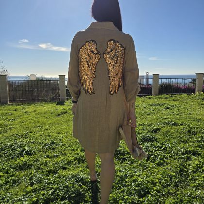 Vestido de Lino corto camel logo alas dorado intenso