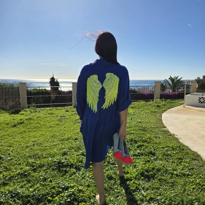 Vestido de Lino corto azul rey logo alas neon