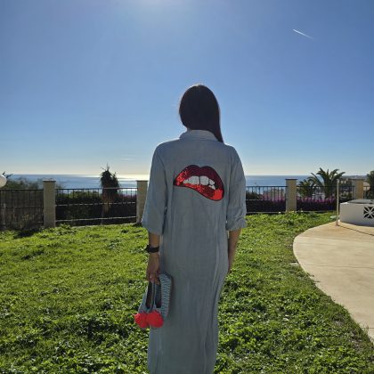 Vestido de Lino azul logo boca roja