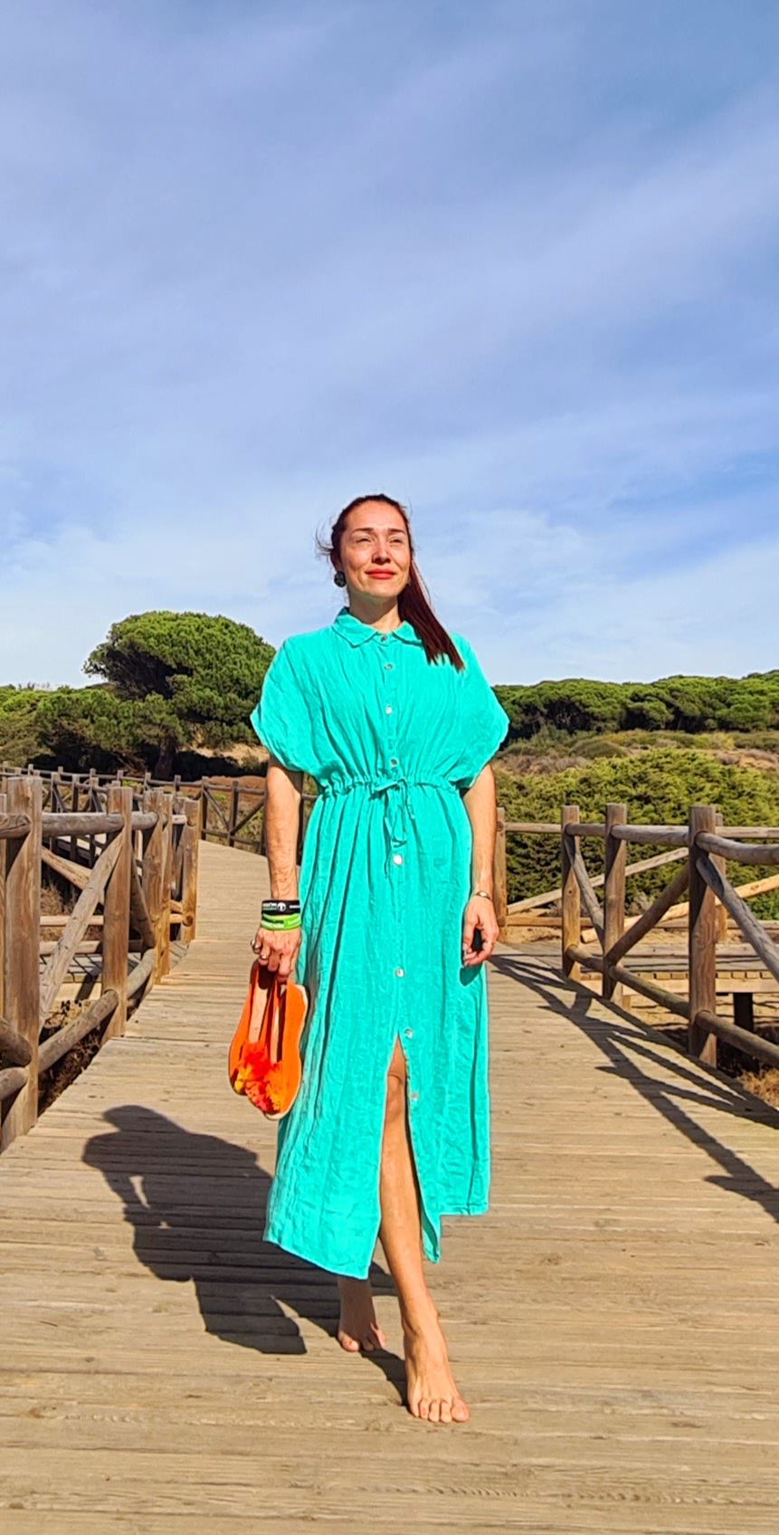 Vestido de Lino ajustable verde logo ojo pop - Imagen 2